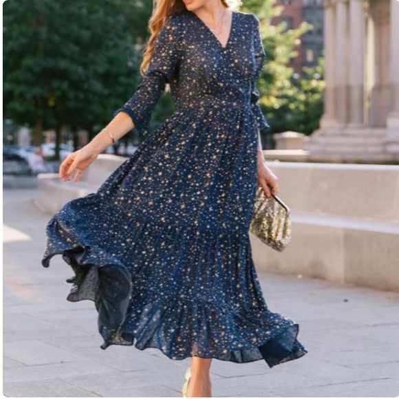 EUC Chicwish Glory of Love Star Print Maxi Dress - Picture 2 of 9